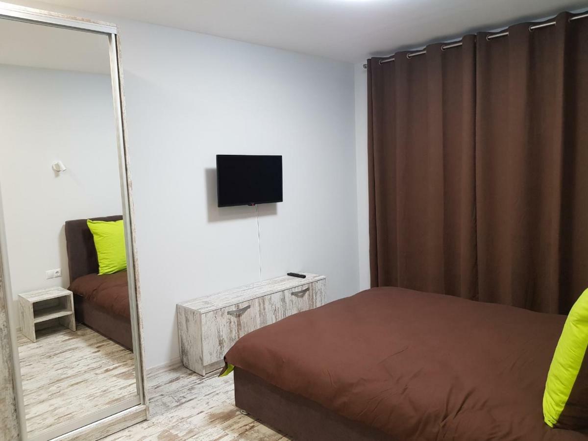 Silver Star Apartment 40B Ужгород Екстер'єр фото